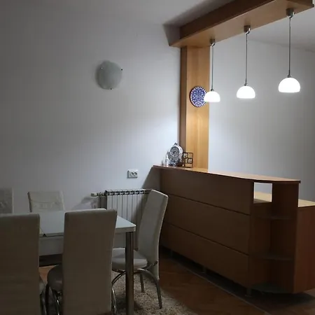 Cy In Center Apartment Skopje